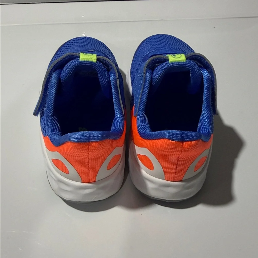* BRAND NEW!* New Balance Kids Blue with Neon Green & Orange Running Sneakers - Picture 3 of 5